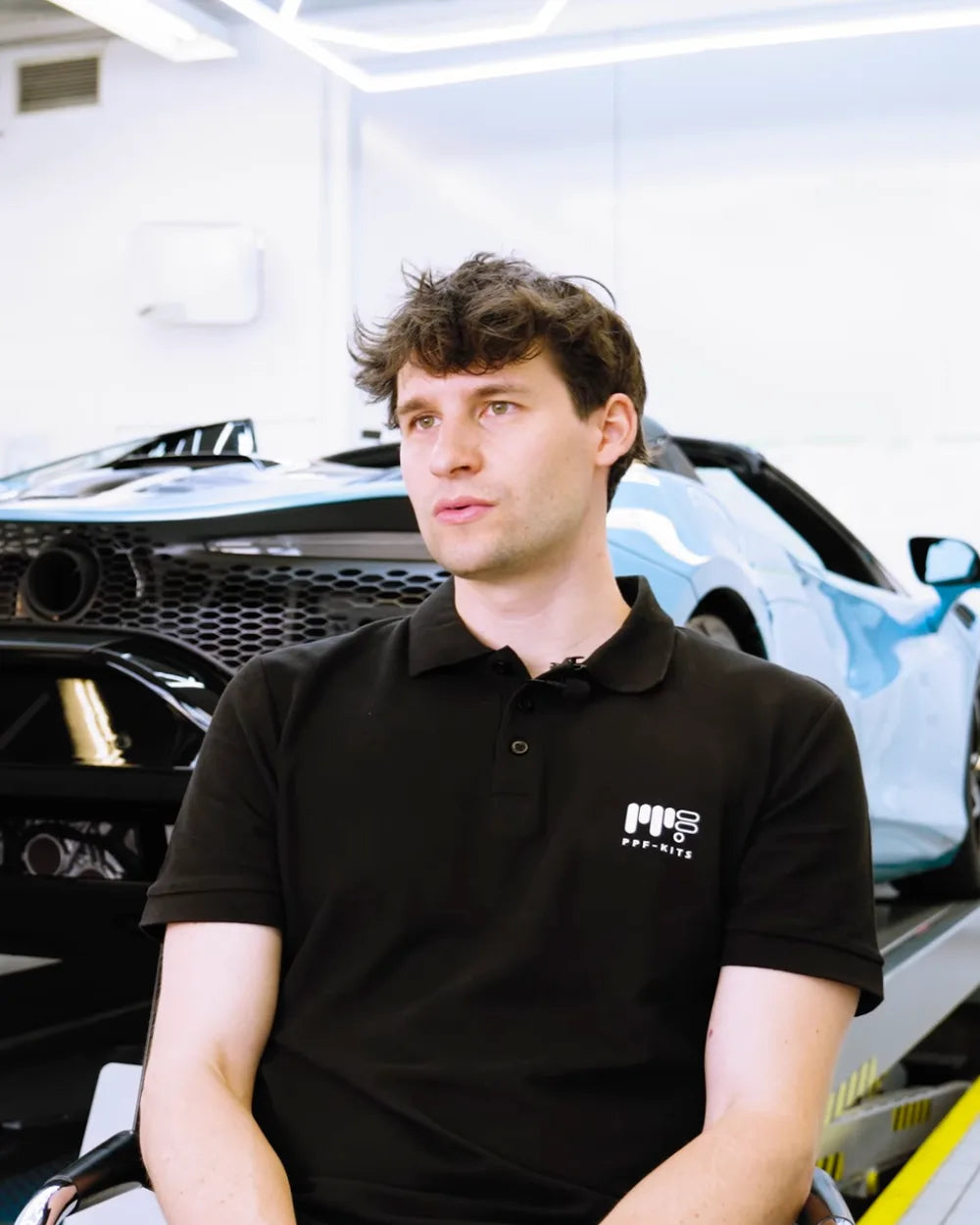 Yannick Lechner, oprichter van Tesla-Protect, in de werkplaats
